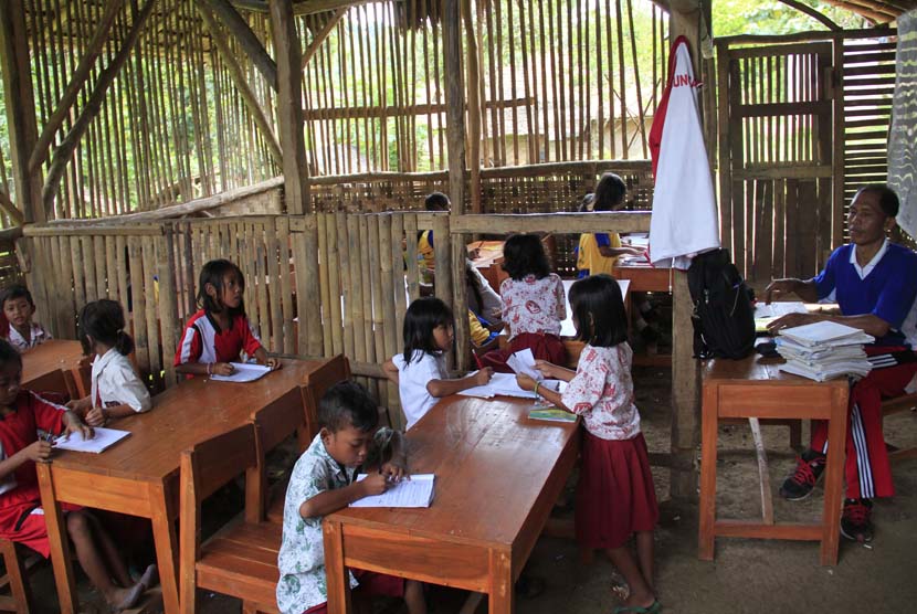 Tantangan dan Peluang Pendidikan di Pedalaman Papua