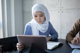 Pendidikan Online dan Bonus New Member: Belajar Jadi Lebih Seru dan Hemat
